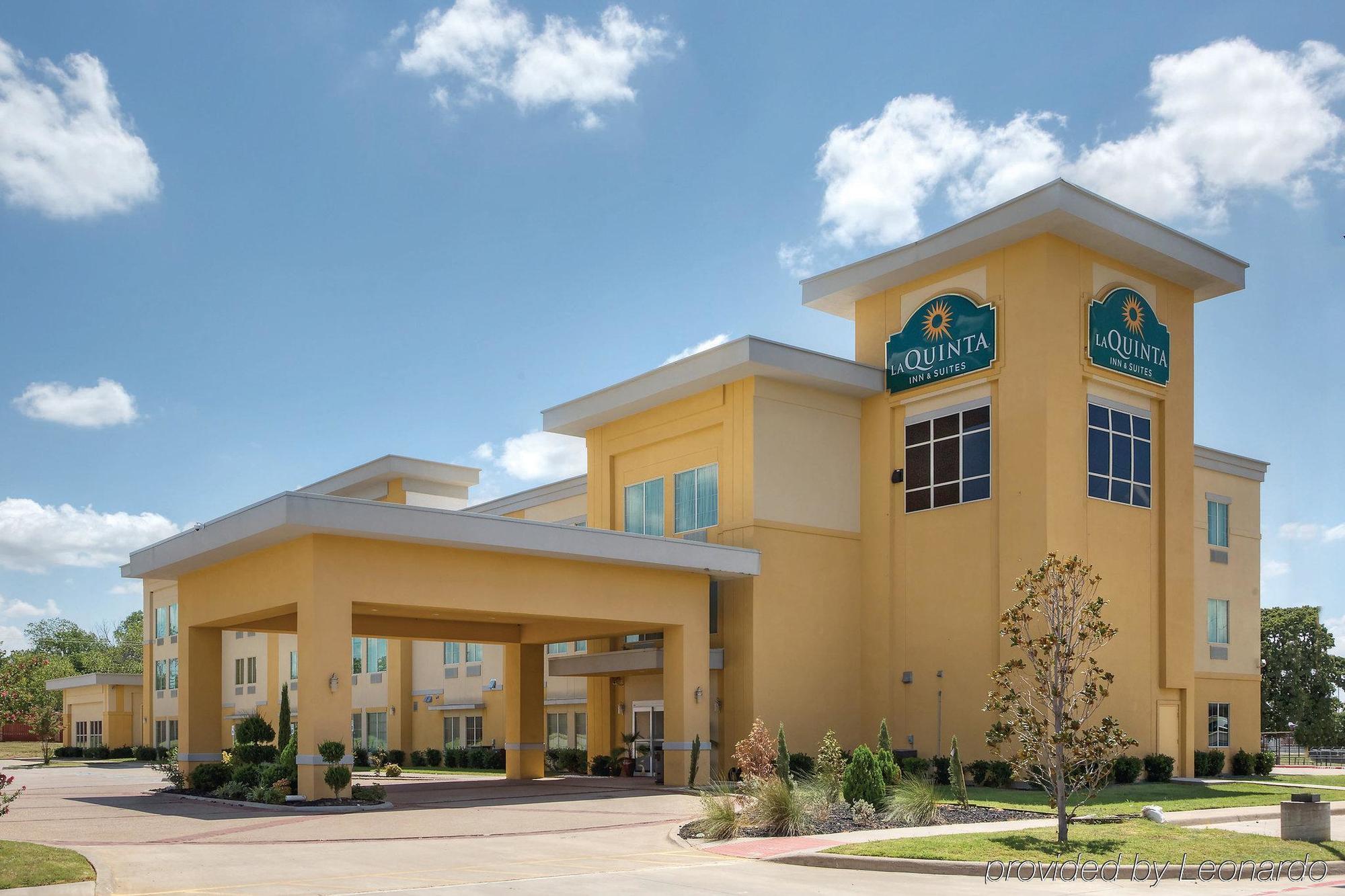 La Quinta Inn And Suites Joshua Exterior foto
